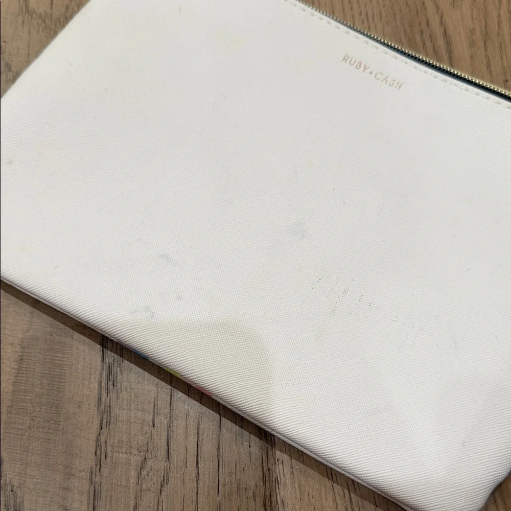 Insta-Glam White Pouch